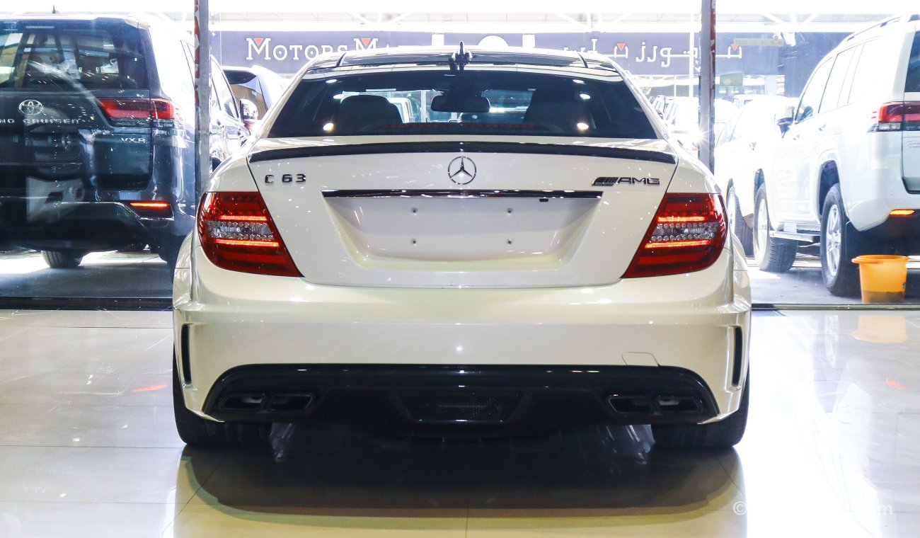 مرسيدس بنز C 63 كوبيه Black Series