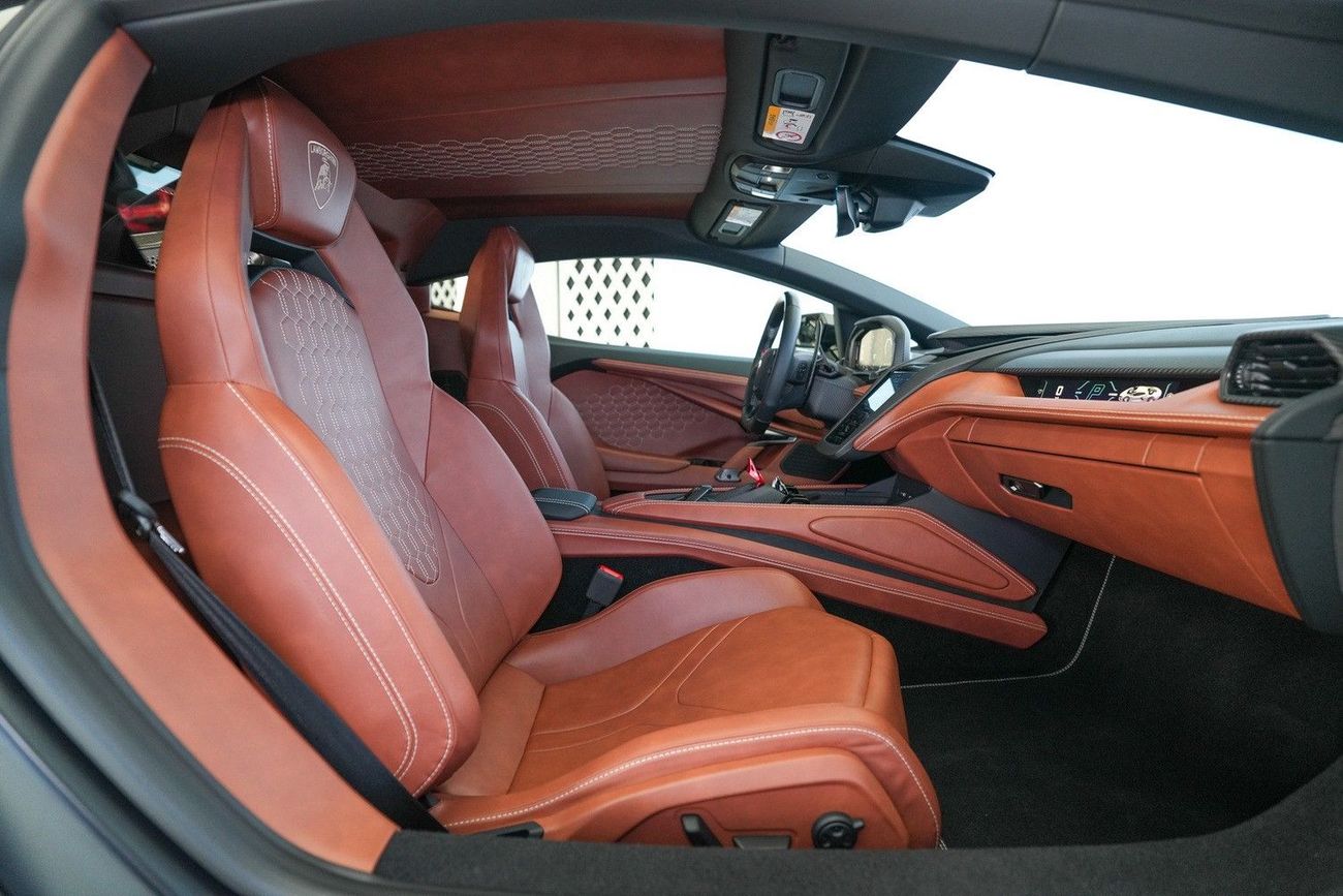 لامبورغيني ريفويلتو STANDARD