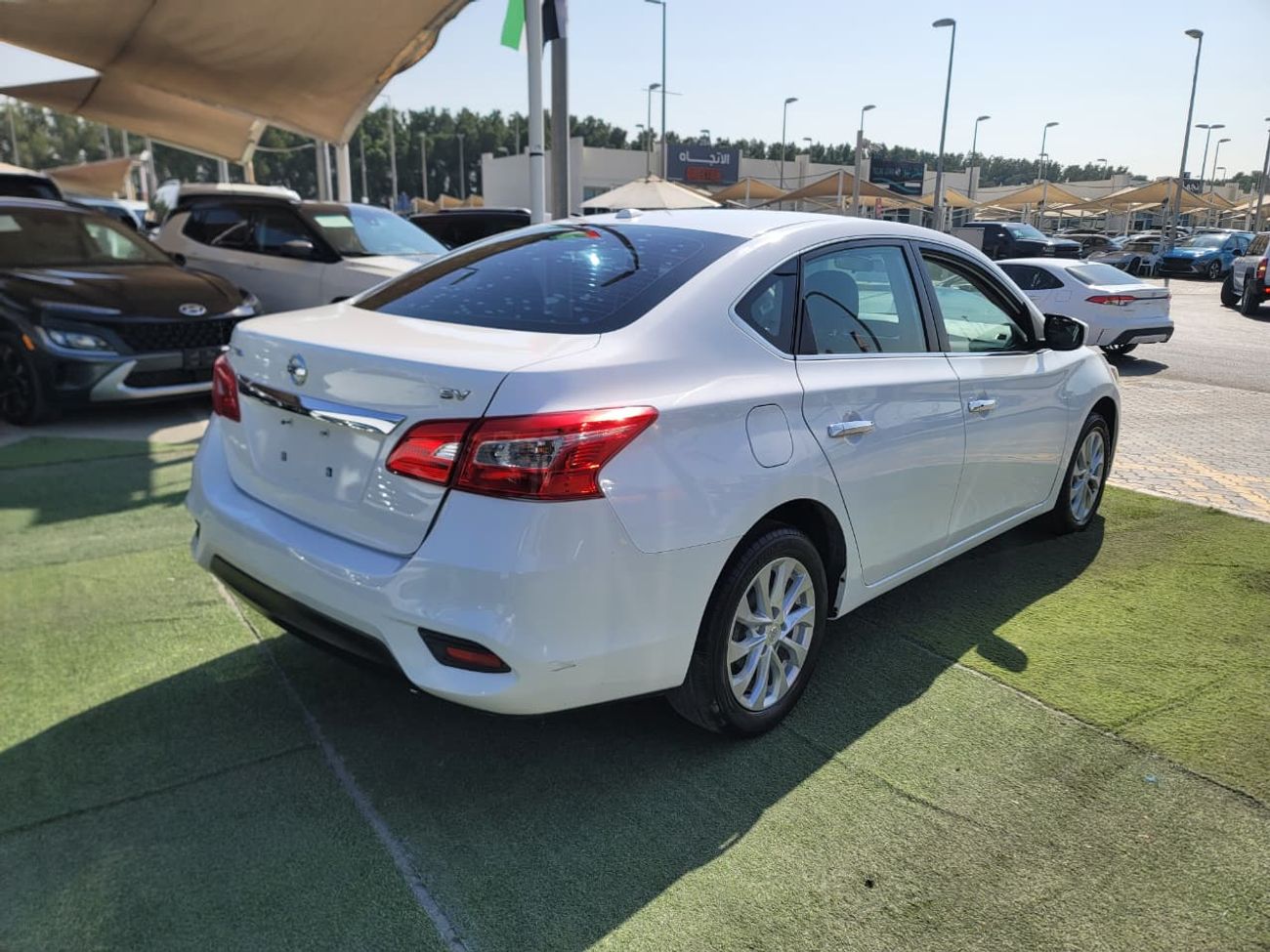 نيسان سنترا SV 1.8L