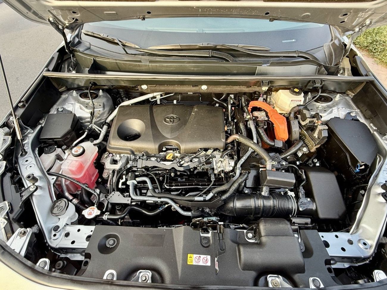 تويوتا راف ٤ XLE 2.5L