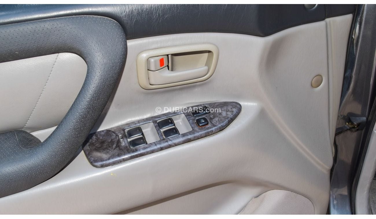 Toyota Land Cruiser VXR V8