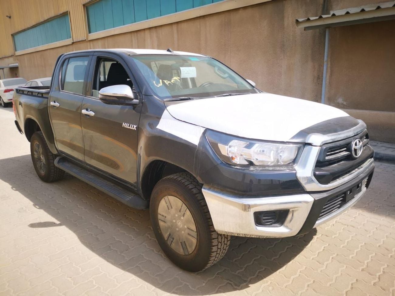 تويوتا هيلوكس DLS 2.7L