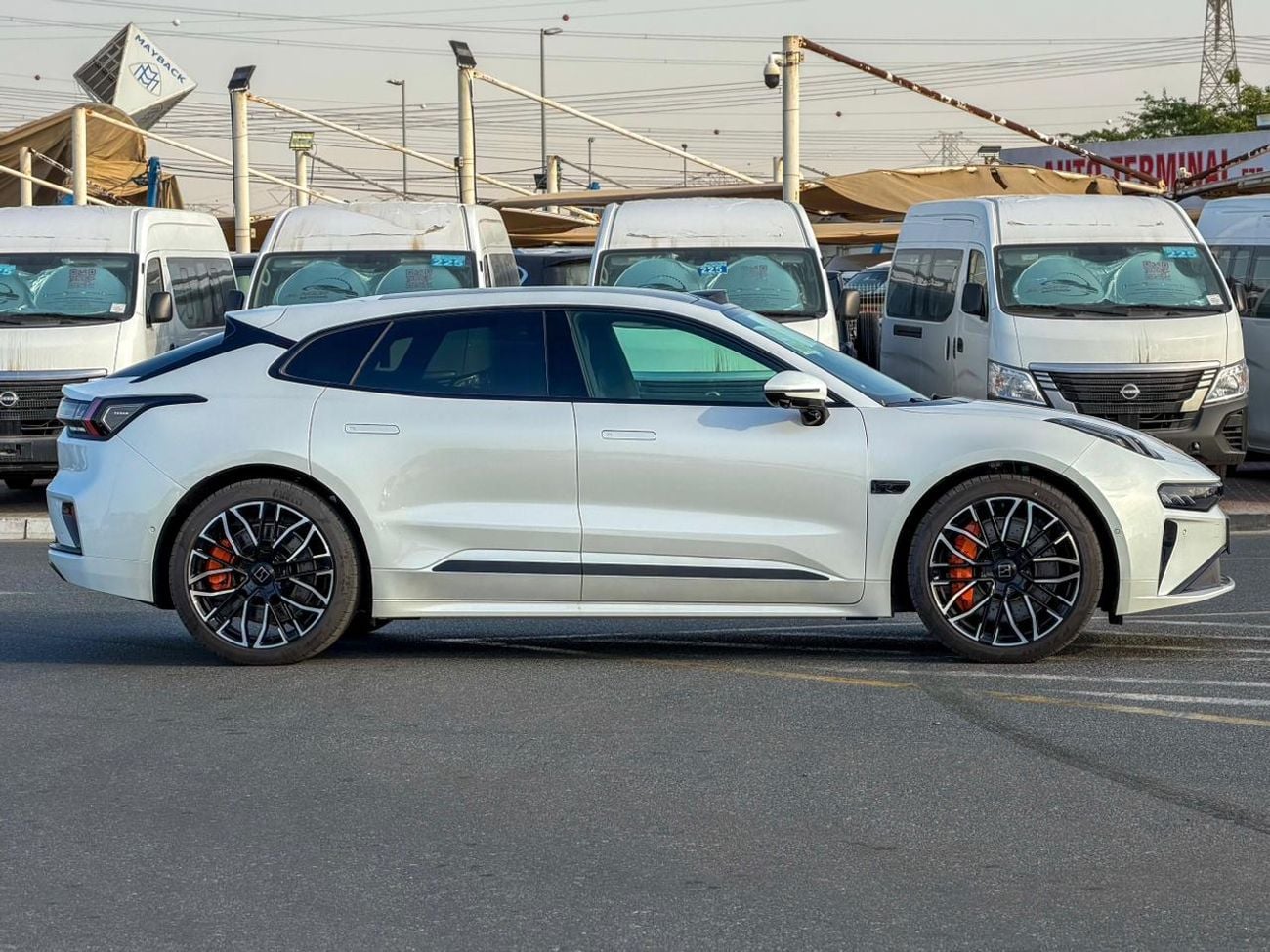 زيكر 001 Long Range AWD