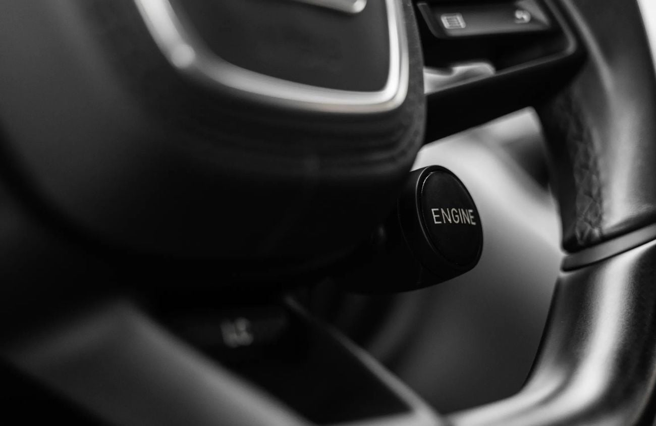 بوغاتي شيرون SPORT 8.0L W16 Quad-Turbocharged Engine
