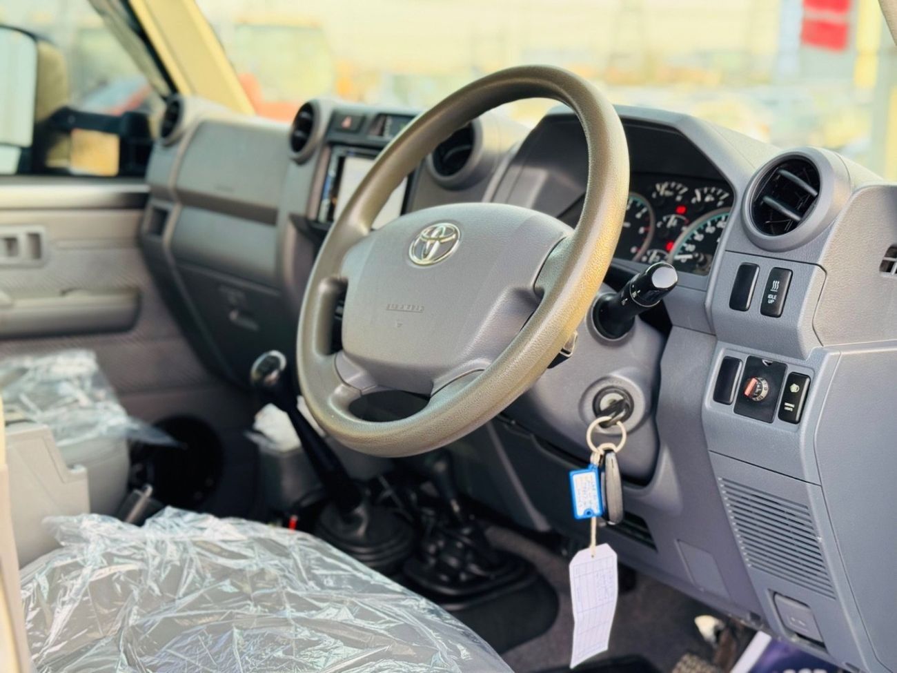 Toyota Land Cruiser Pick Up Toyota Land Cruiser pickup 2017 RHD diesel v8 full options and upgraded