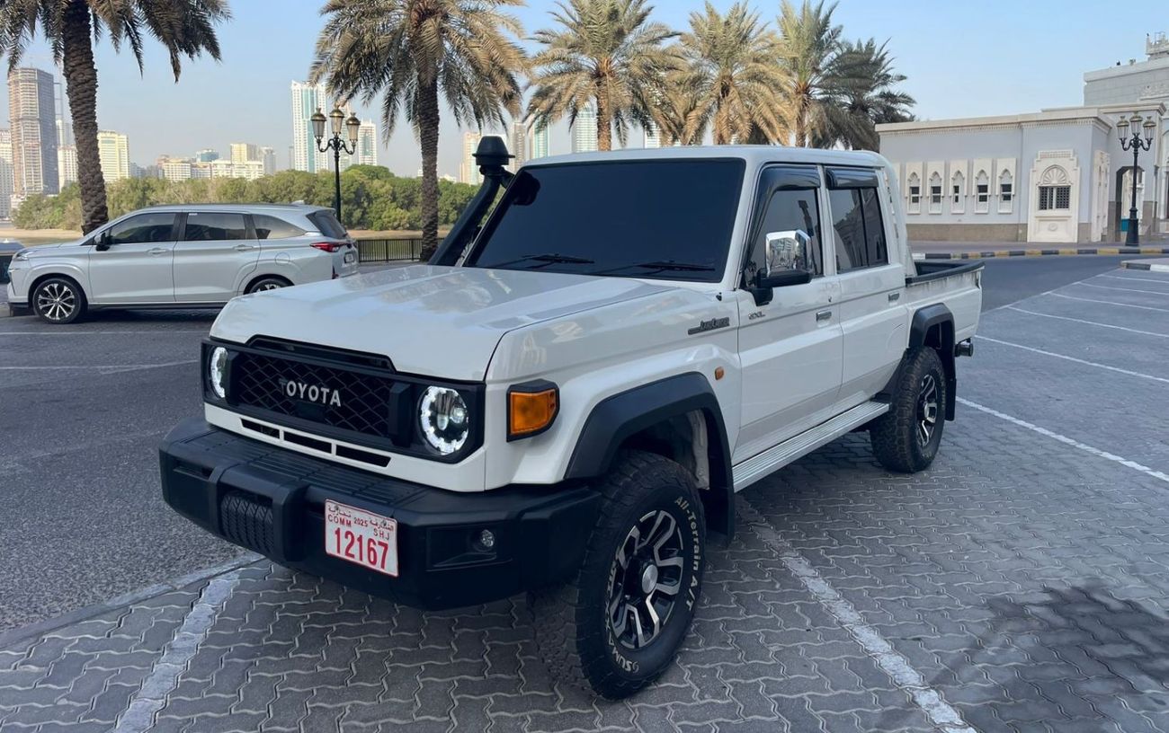Toyota Land Cruiser Pick Up FACE LIFTED TO 2024 ,DIESEL 4.5 LITER ,RIGHT HAND DRIVE ,2018 MODEL