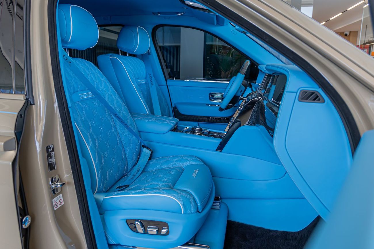 رولز رويس كولينان ROLLS ROYCE COLLINAN - 2025 - BY KEYVANY - 1 OF 1  PERFECT CONDITION - BLACK BADGE