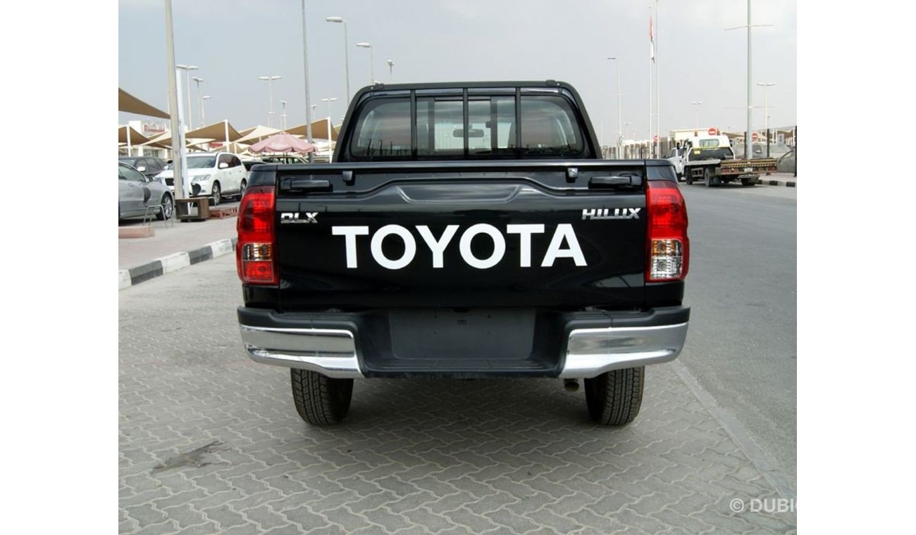 تويوتا هيلوكس 2.4L Diesel Double Cab 4WD DLX Manual