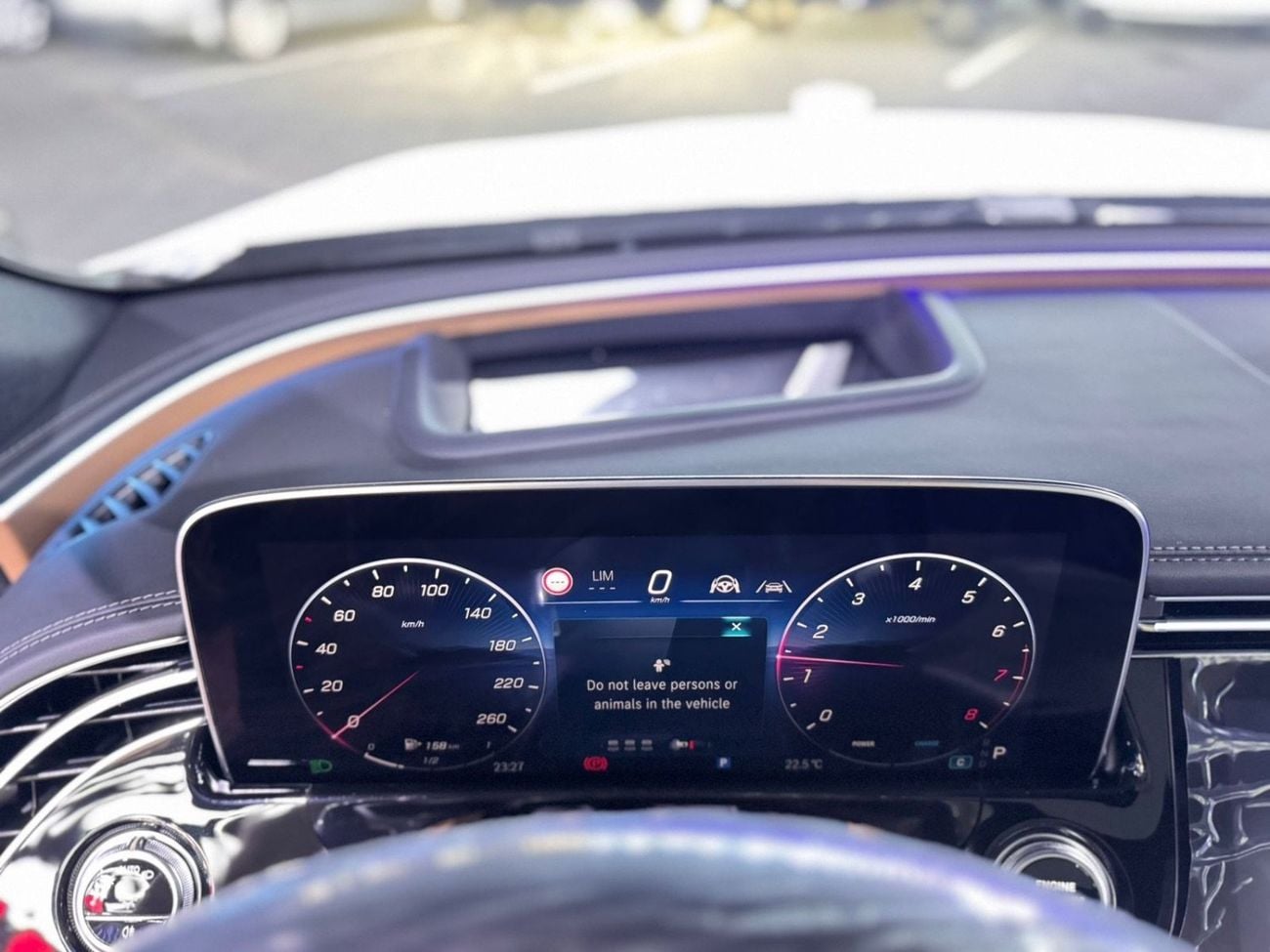 Mercedes-Benz E300 E 300 AMG LINE 2026