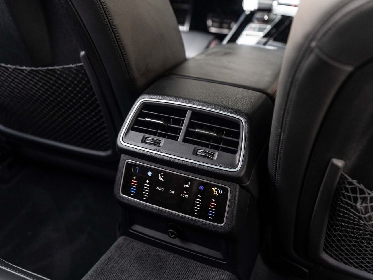 Audi RS6 STANDARD Audi RS6 2021 GCC specs