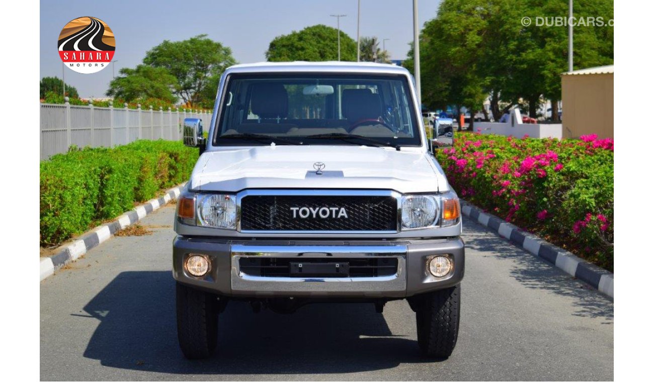 تويوتا لاند كروزر هارد توب 76 LX V6 4.0L Petrol Manual Transmission