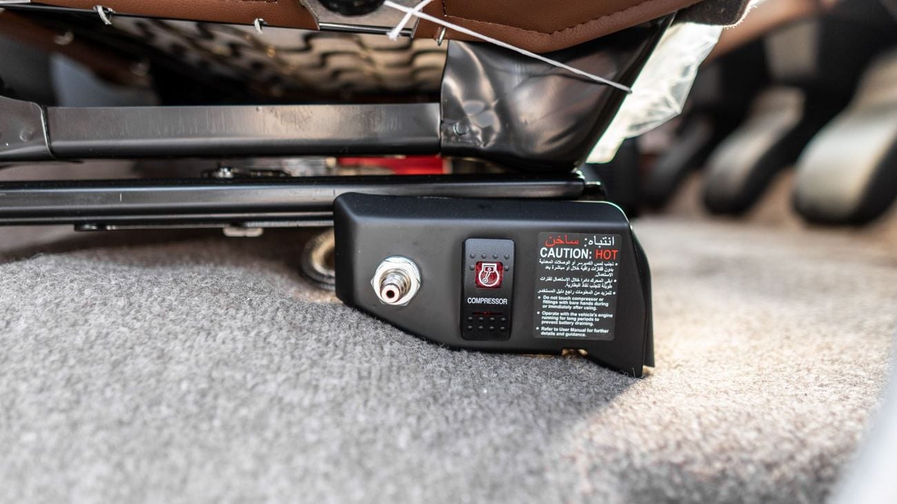 تويوتا لاند كروزر 70 2026 Toyota Land Cruiser LC76 2.8L AT Diesel (Black-Brown)