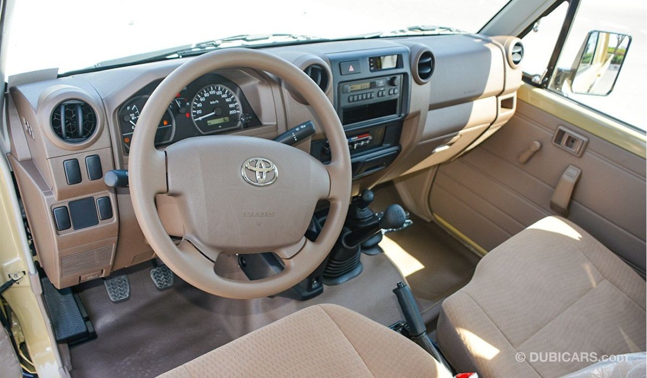 Toyota Land Cruiser Pick Up 2021LC79 SC,4.0L basic -  GCC specs - خليجي الى جميع الدول