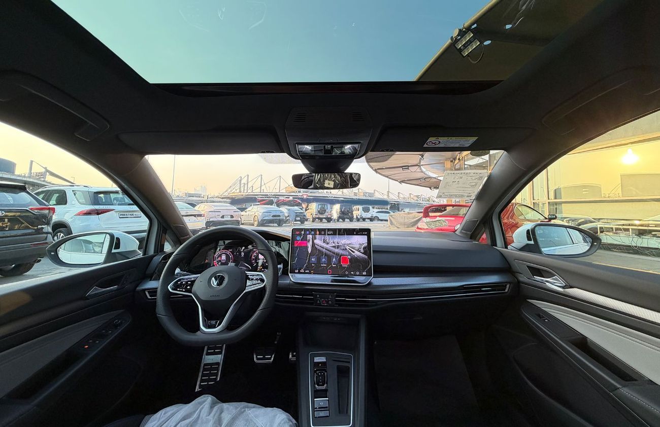 فولكس واجن جولف Golf R-Line 300TSI 2025