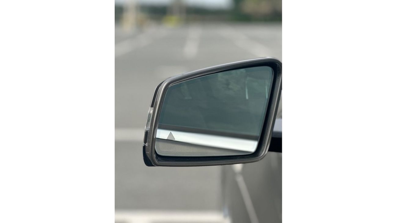 Mercedes-Benz E 250 MODEL 2010 GCC CAR PERFECT CONDITION INSIDE AND OUTSIDE FULL OPTION PANORAMIC ROOF LEATHER SEATS