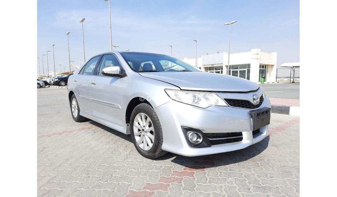 Toyota Camry Toyota camery 2012 gcc SE+ very celen car