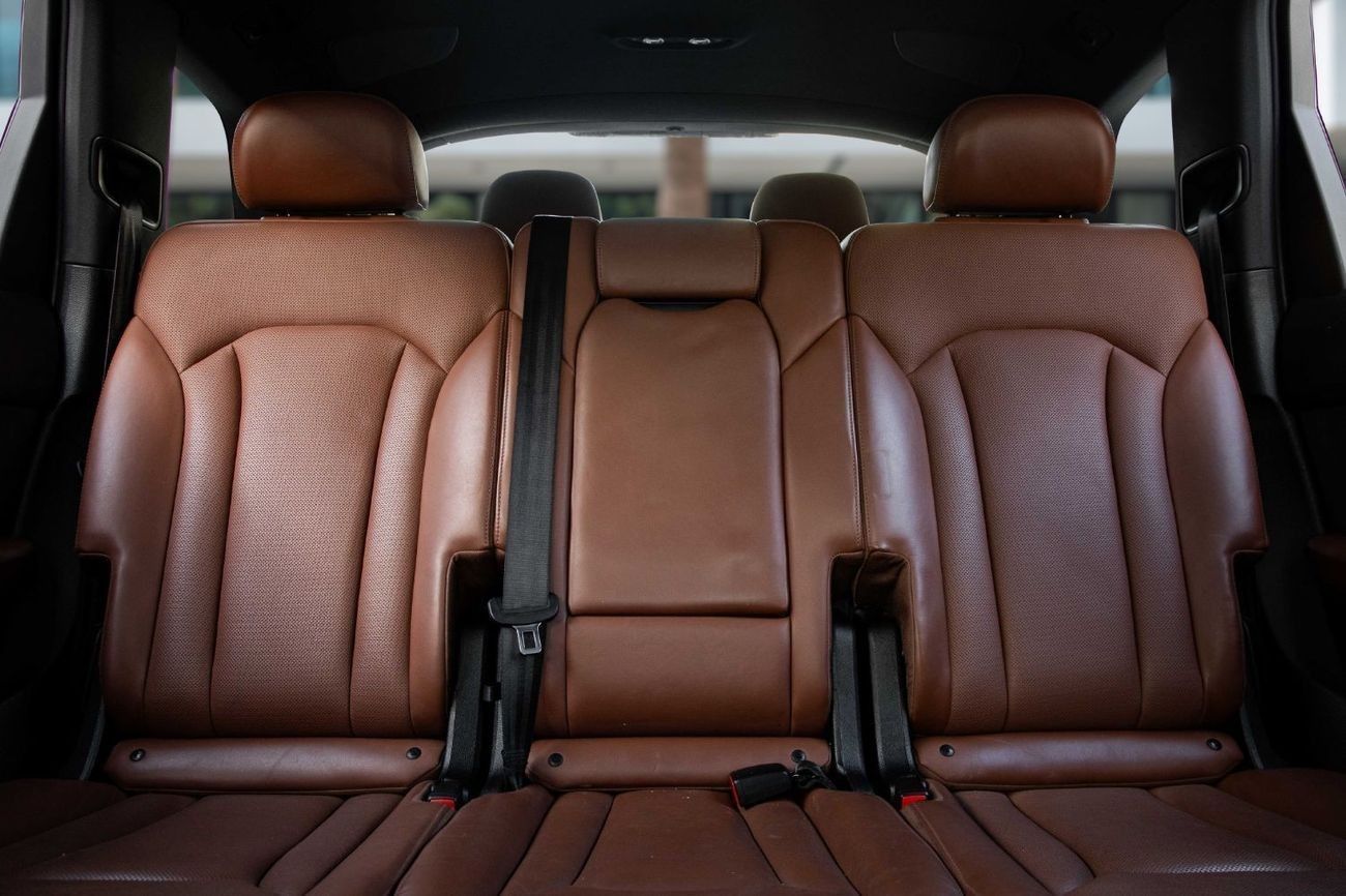 أودي Q7 S-Line | 3,035 P.M  | 0% Downpayment | Pristine Condition!