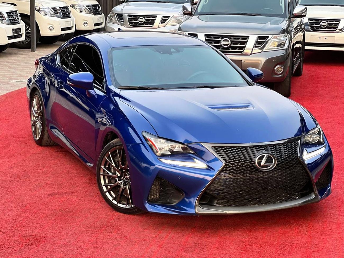 لكزس RC F بلاتينوم