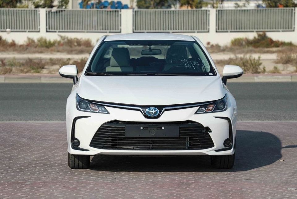 New 2024 TOYOTA COROLLA LOW HYBRID 1.8 - SUPER WHITE inside FROMAGE ...