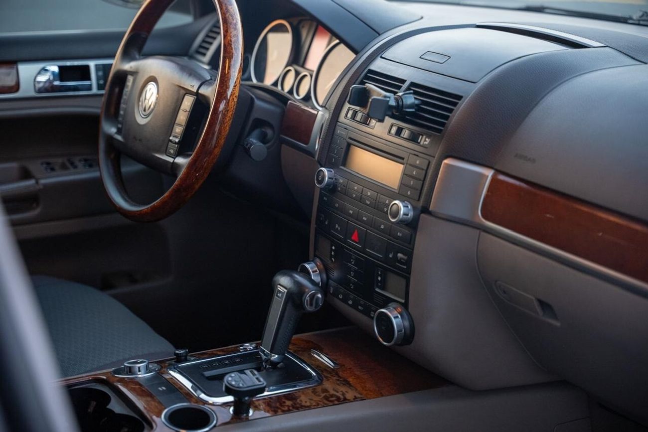 فولكس واجن طوارق Highline 3.6L-6 Cylinder