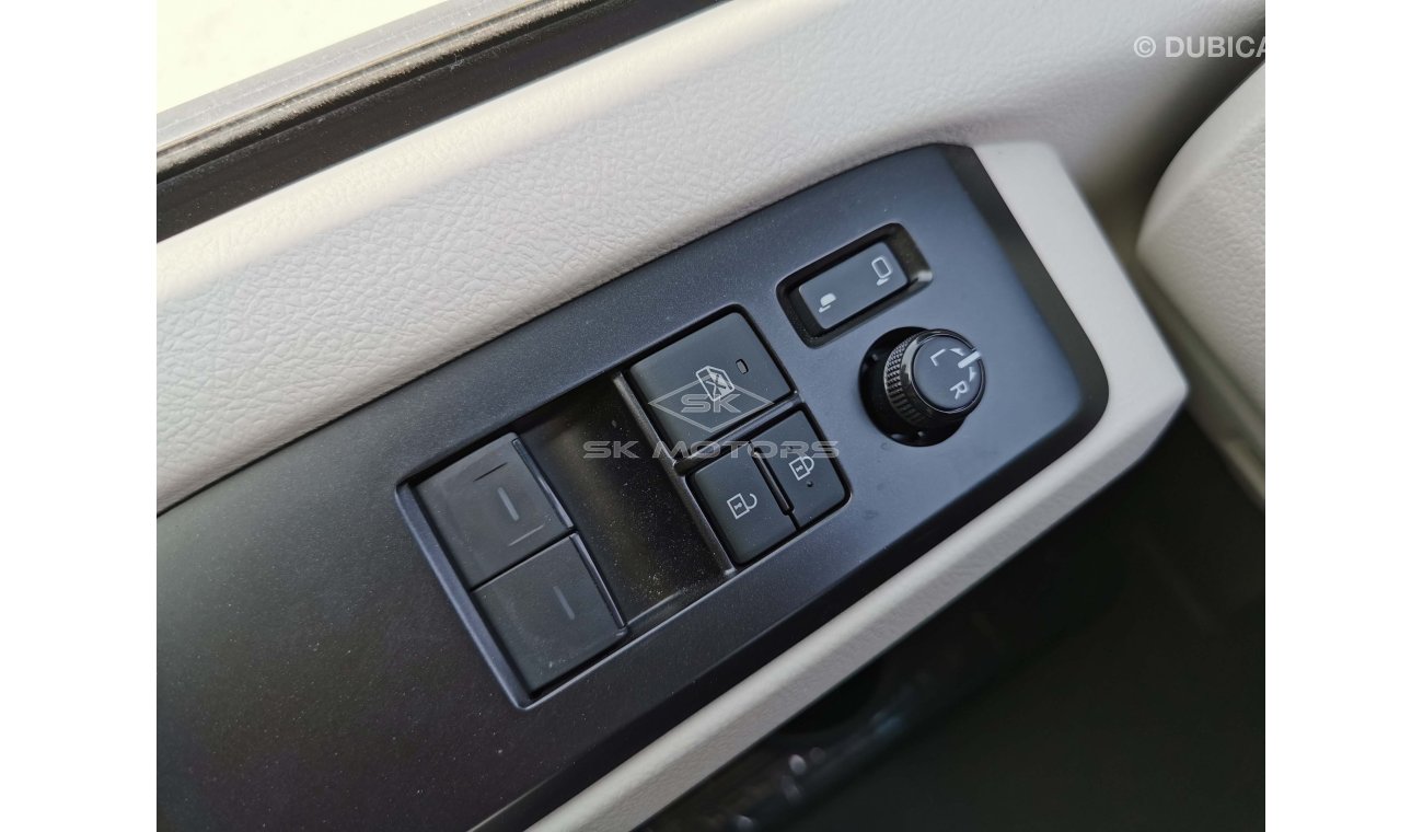 Toyota Hiace 2.7L Petrol, 16" Tyre, Xenon Headlights, Leather Seats, Rear Camera, Manual A/C (CODE # THHR02)