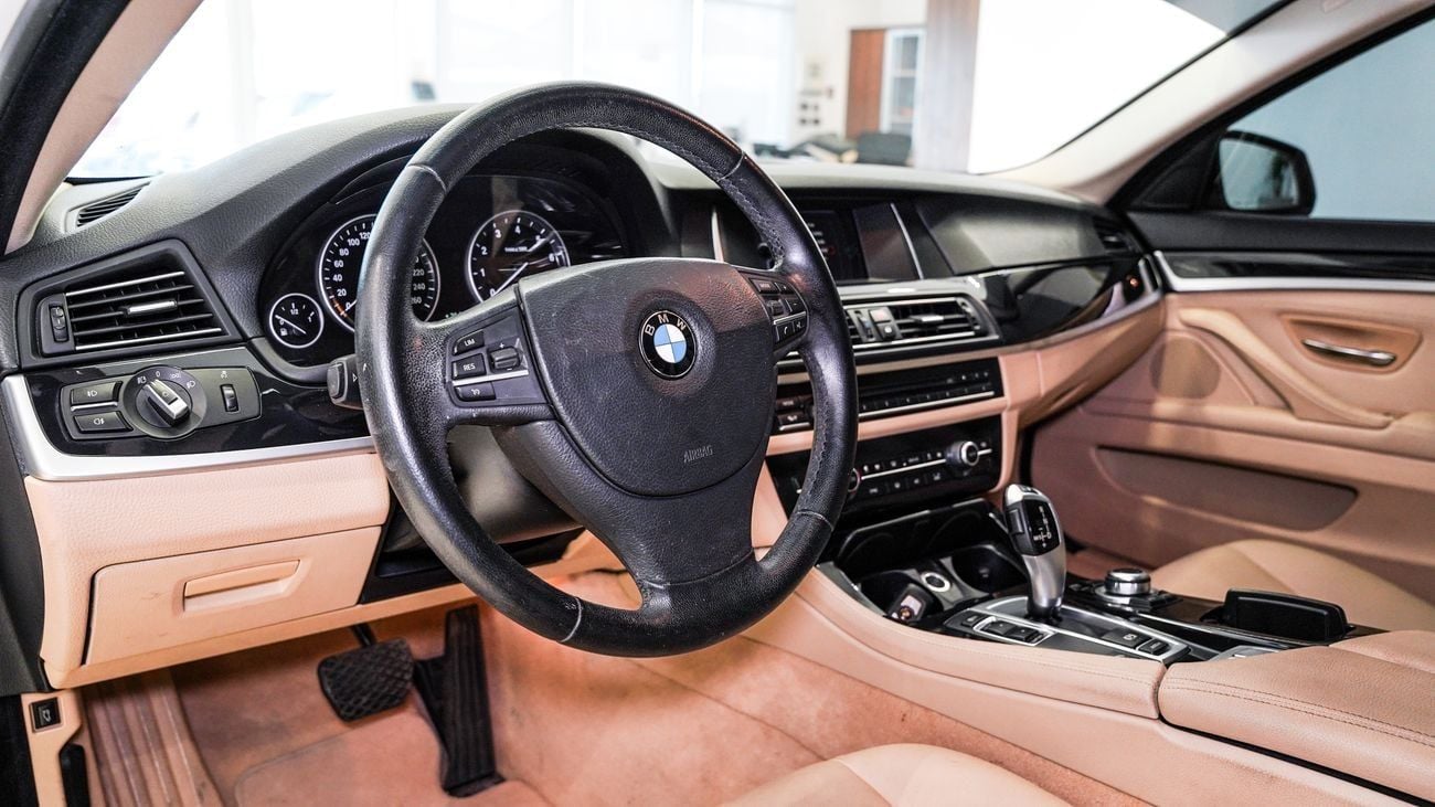 BMW 520i EXCLUSIVE