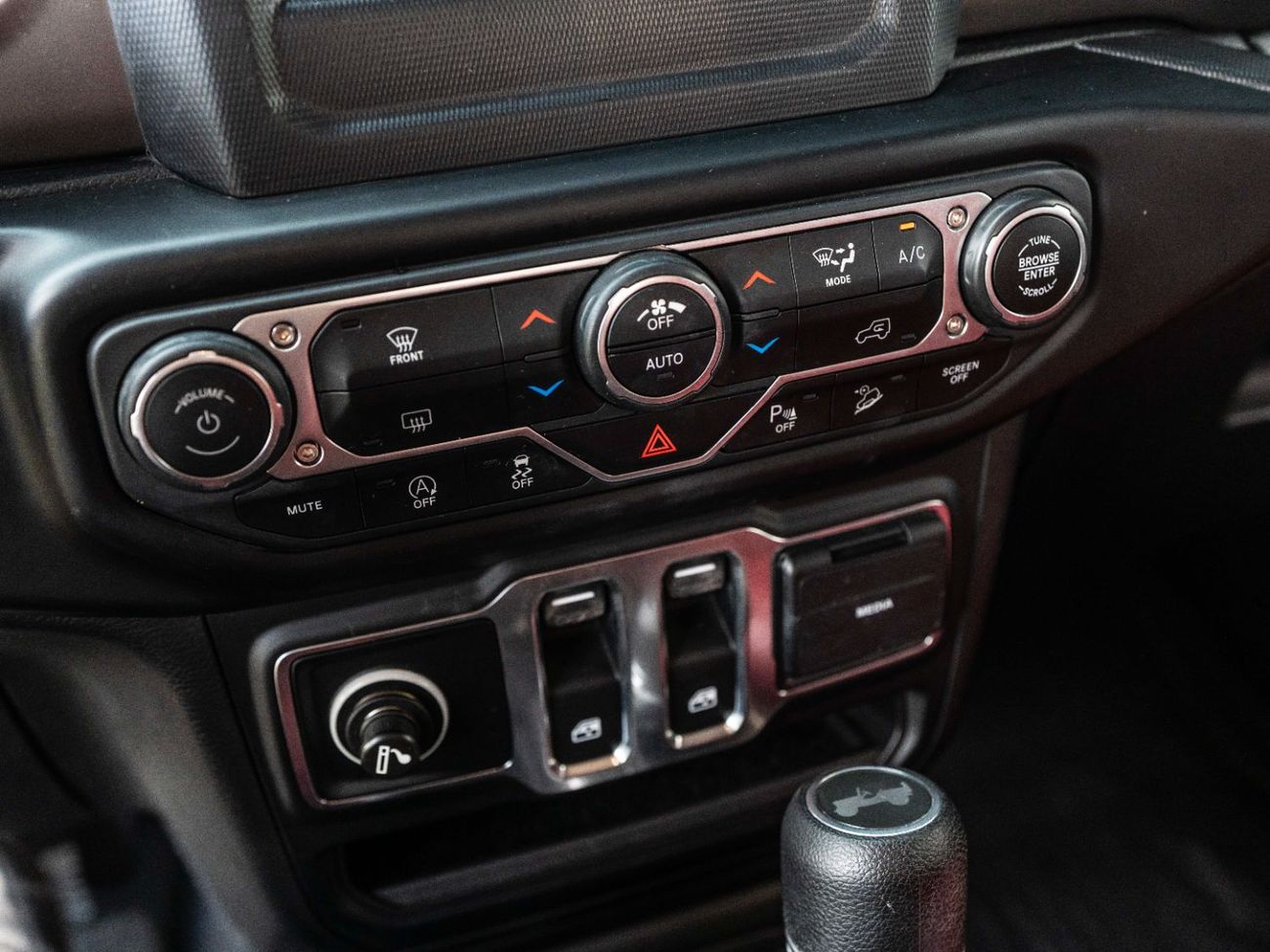 Jeep Wrangler Sport 3.6L A/T (4 Seater)