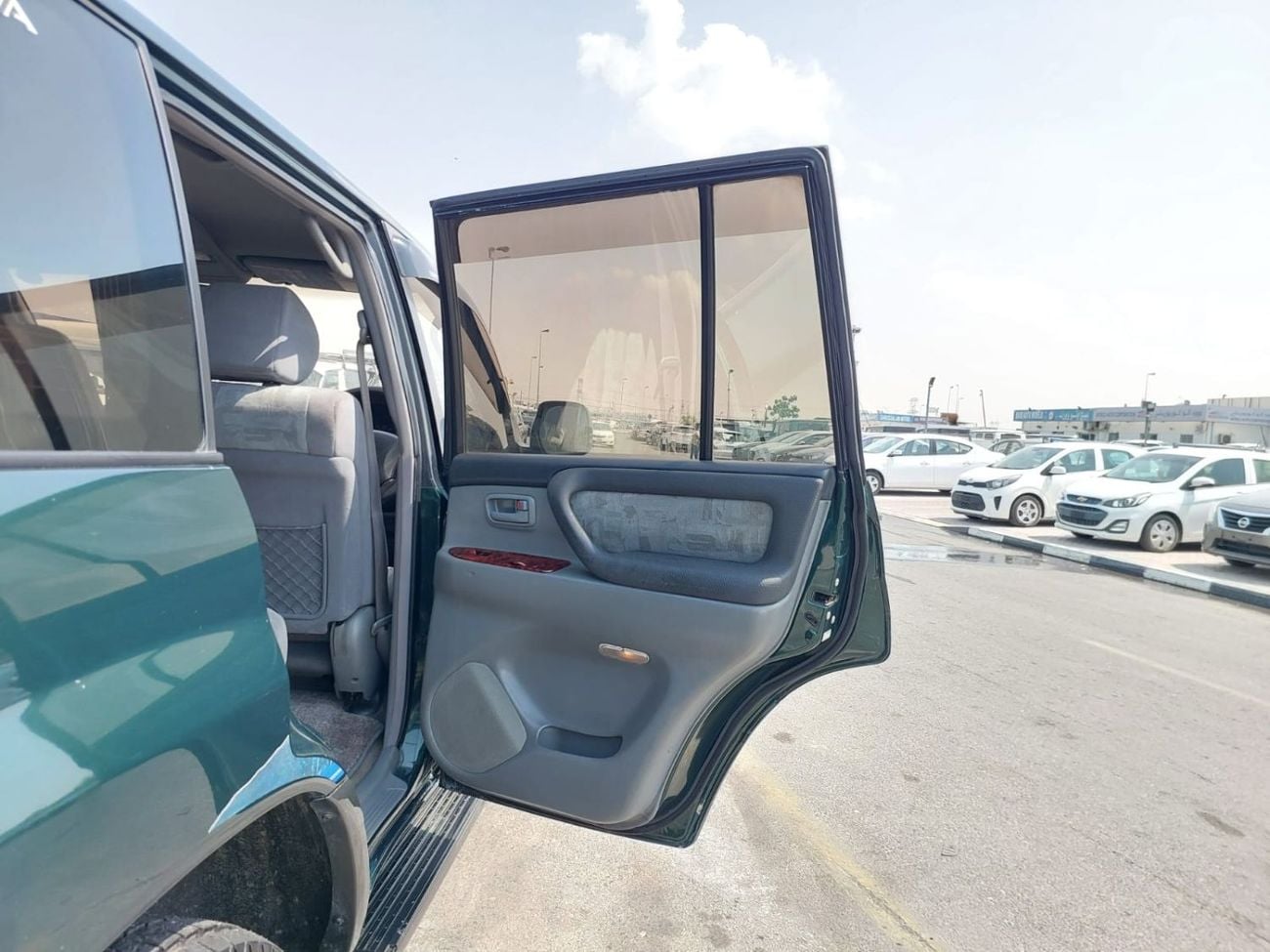 تويوتا لاند كروزر (RAMADAN OFFER) TOYOTA LAND CRUISER RHD 2001 MODEL 4.2 L DIESEL AUTOMATIC(PM23194)