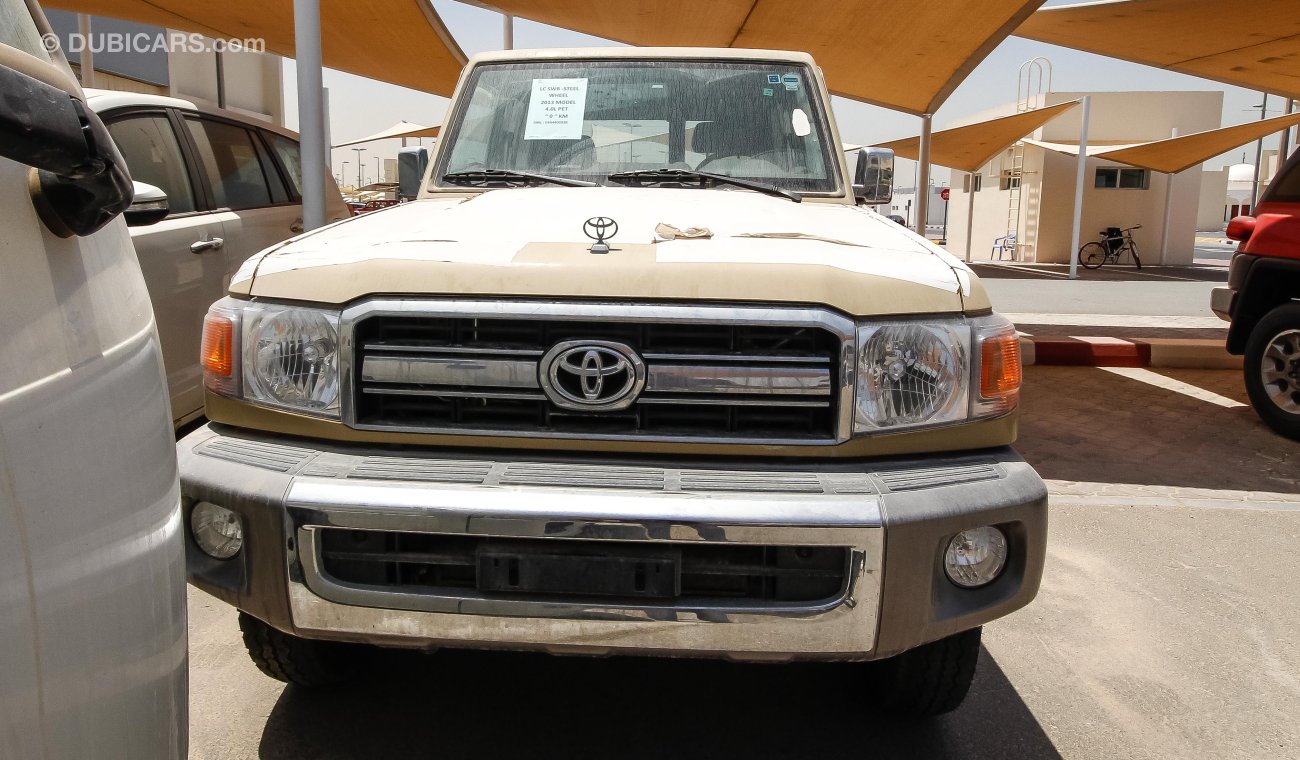 Toyota Land Cruiser V6 4WD