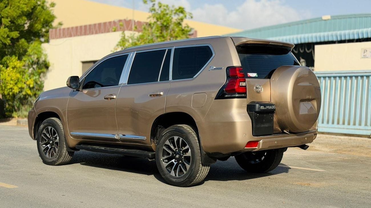 تويوتا برادو MODIFIED TO 2023 MODEL | PARKING SENSORS | BACK CAMERA | 2.7L PETROL | AUTO | LHD | REAR HEADREST LC