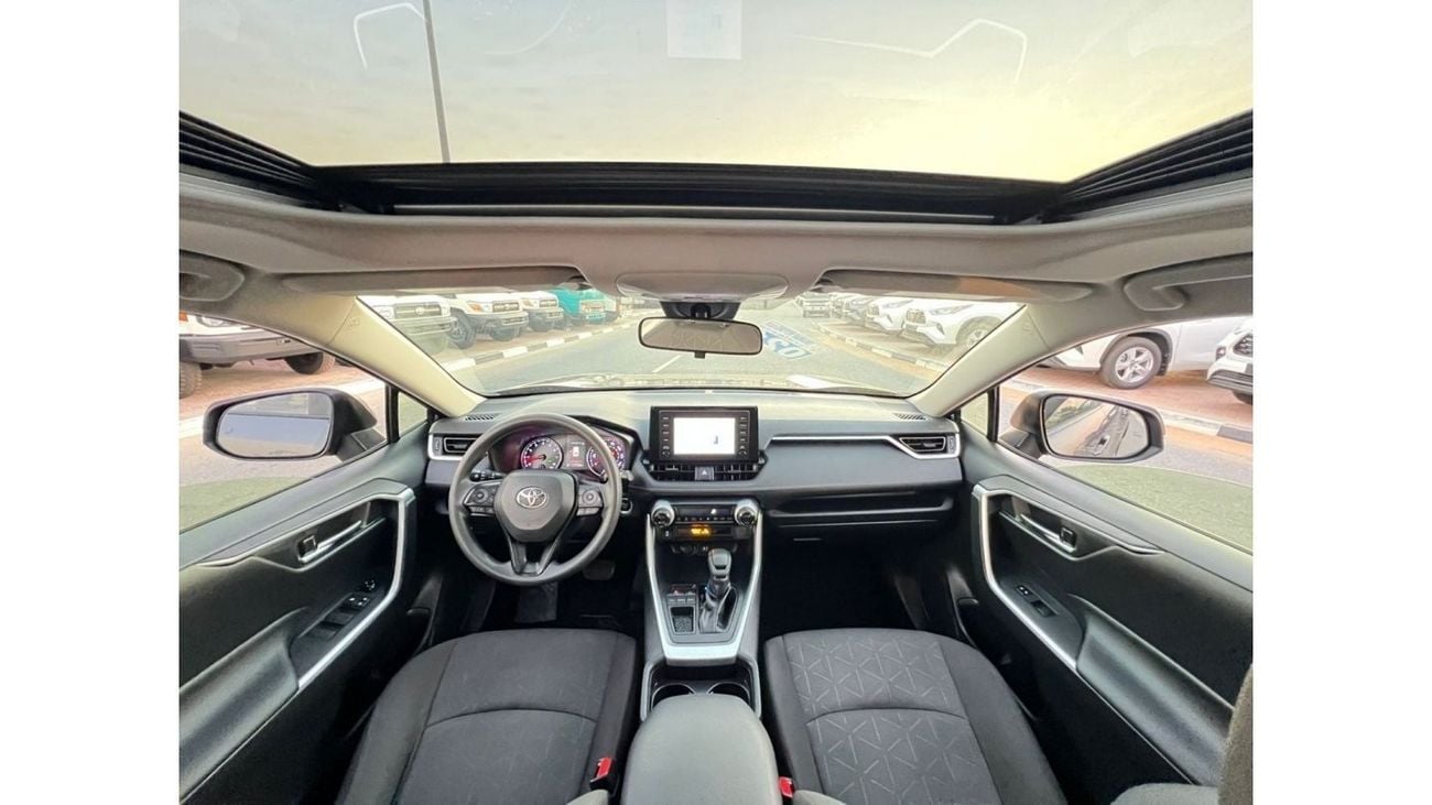 تويوتا راف ٤ 2019 Toyota Rav4 XLE // SUNROOF // 2.5L V4 / UAE PASS
