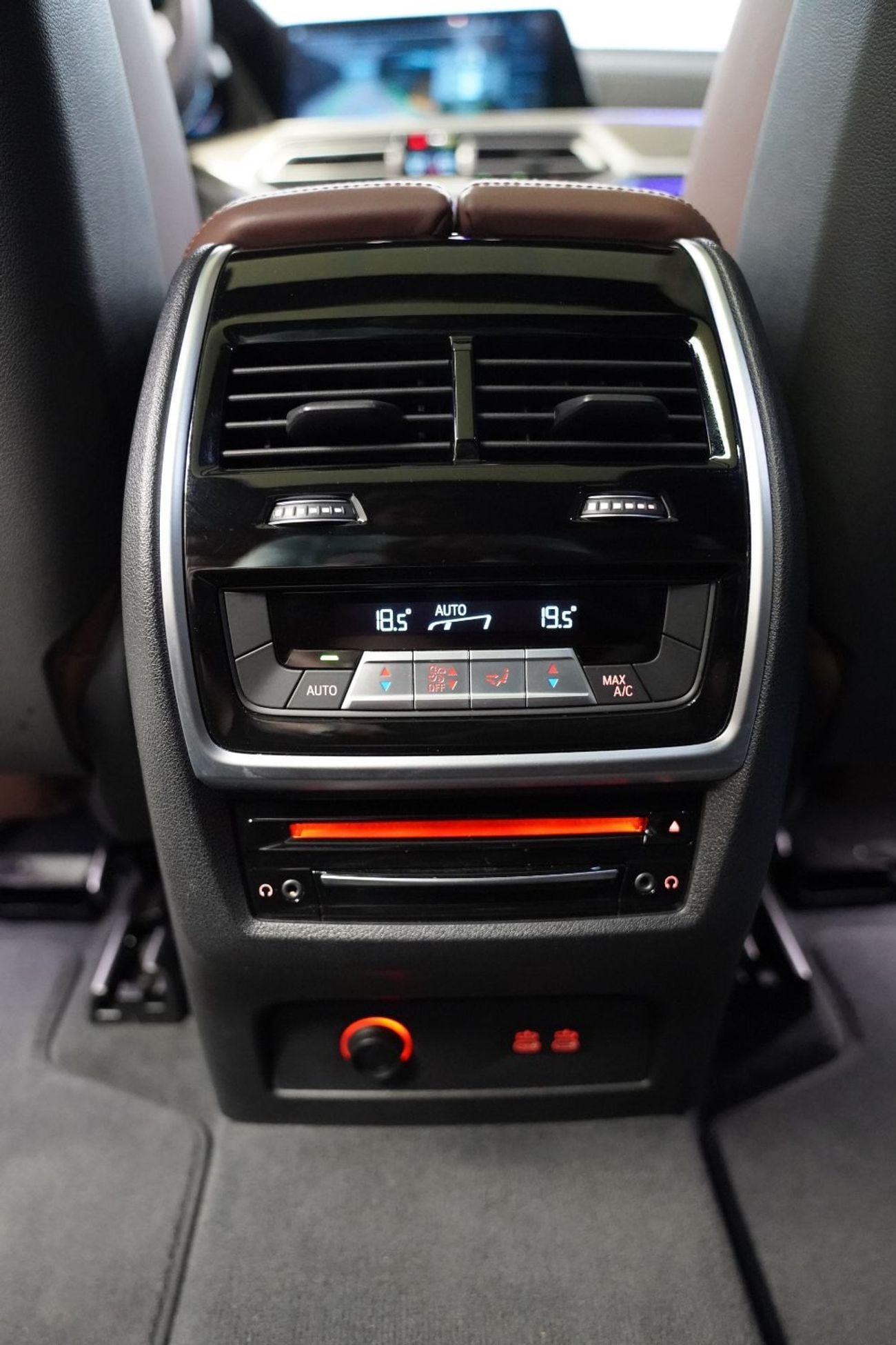 BMW X7 40i M Sport Pure 3.0L (335 HP), 2020 BMW X7, Warranty, 7 Seater, Fully Loaded, Low Kms, GCC