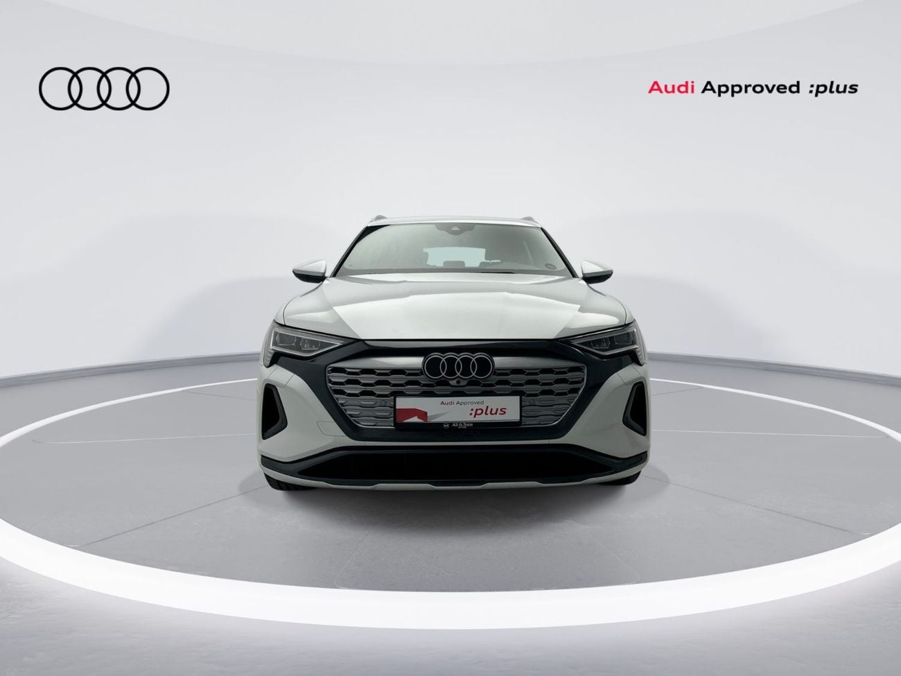 أودي Q8 إي ترون 55 quattro Advanced Q8 Advanced 55 e-tron quat 408hp (Ref# 28451)