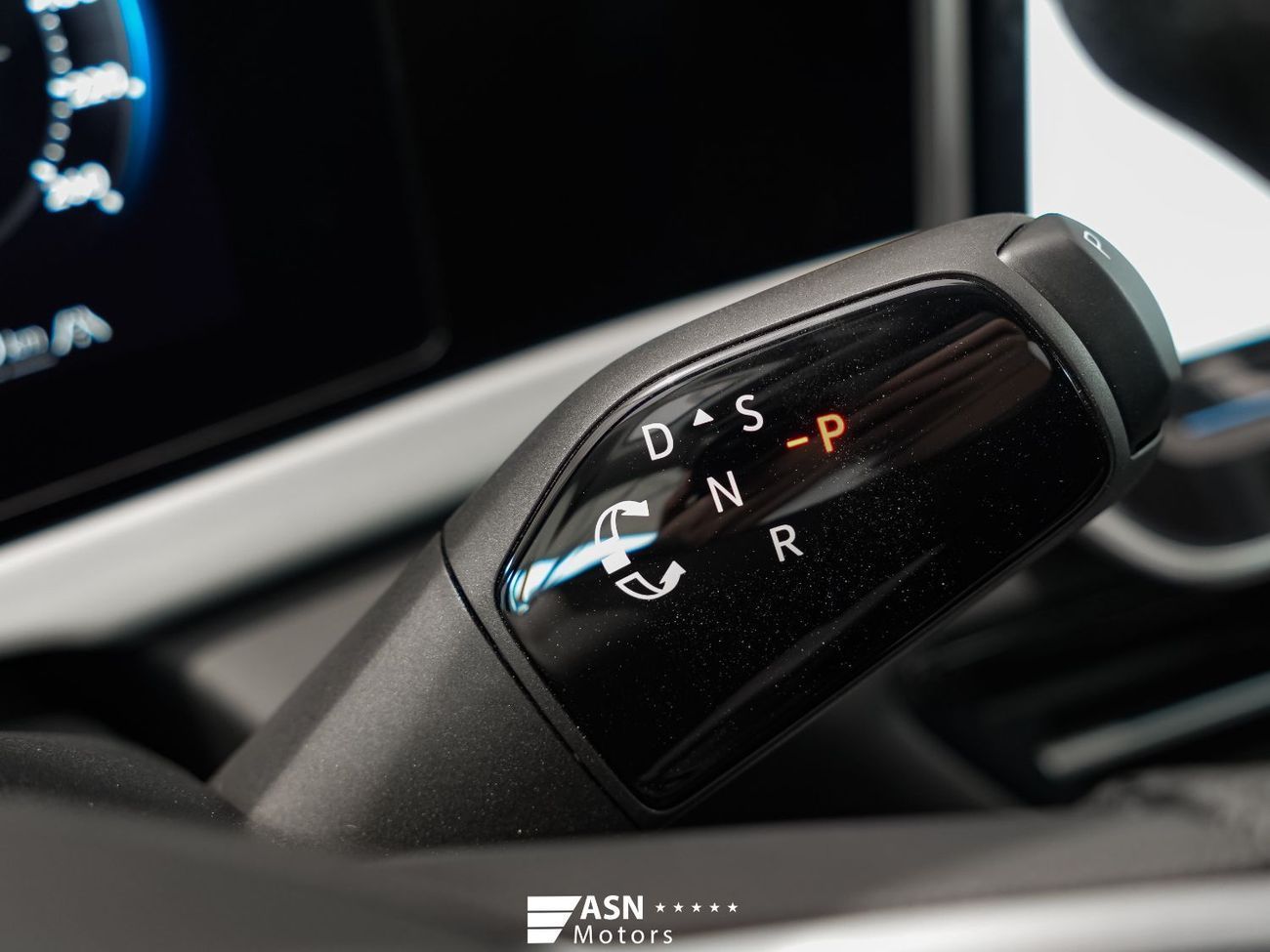 Volkswagen Passat Pro 2025 1.5 Turbo (Export Price)