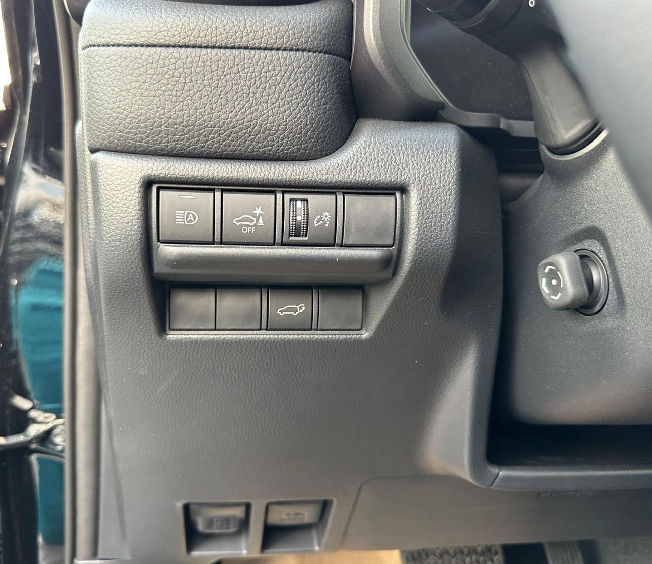 Toyota Prado TOYOTA PRADO 2.4L PET.ADVENTURE PLUS 2025 (EXPORT ONLY)