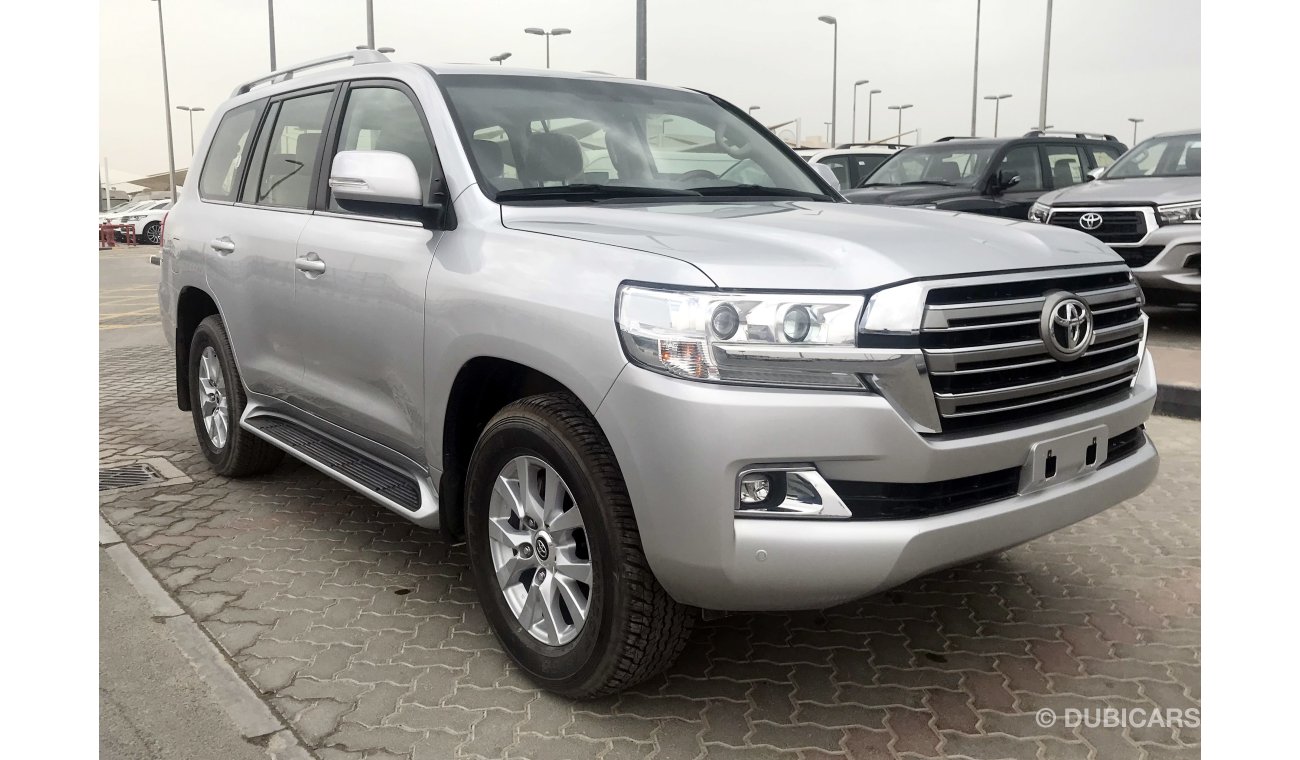 Toyota Land Cruiser - LHD - 200 5.7L PETROL V8 EXR 8 AUTO