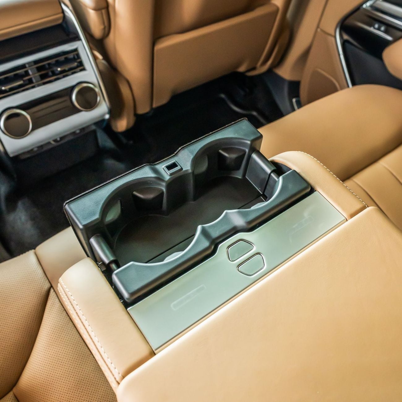 لاند روفر رينج روفر HSE P400 2026 RANGE ROVER VOUGE HSE  V6  BRAND NEW