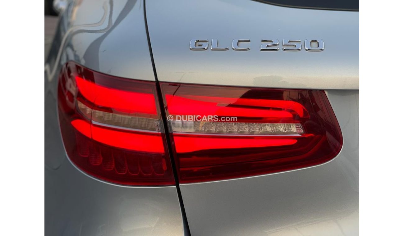 Mercedes-Benz GLC 250 AMG Mercedes GLC 250 _ Gcc_2018_Excellent_Condition _Full option