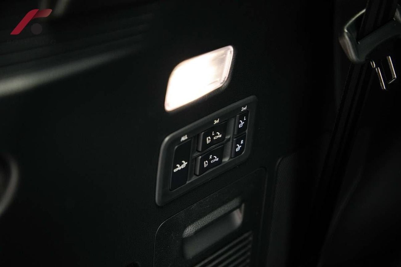 Lexus LX600 SIGNATURE
