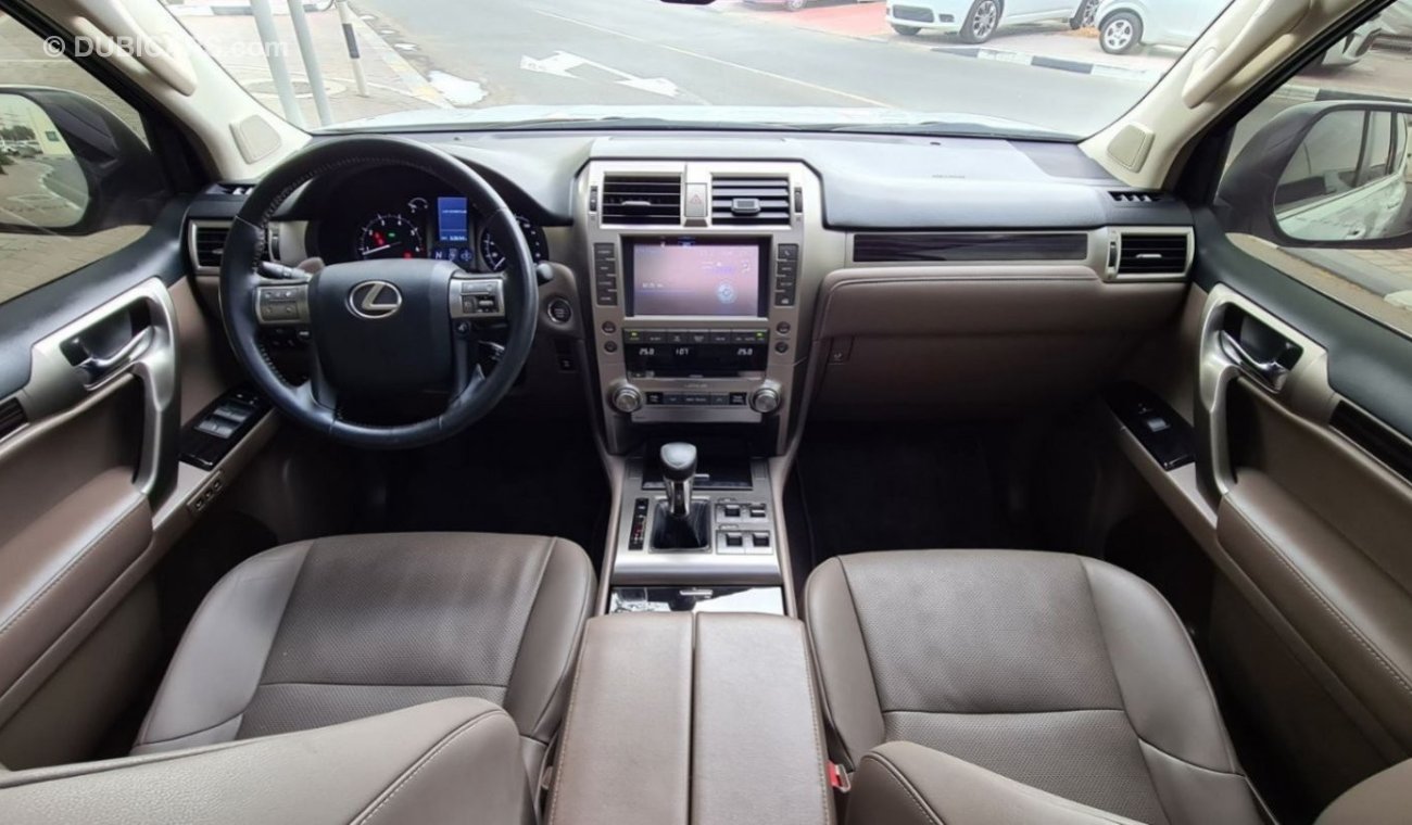Lexus GX460 Premium 2019 Agency Warranty Full Service History GCC