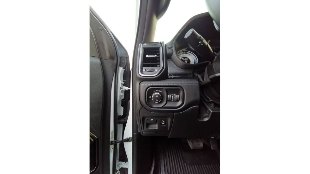 RAM 1500 Dodge RAM Limited - 2022 - White