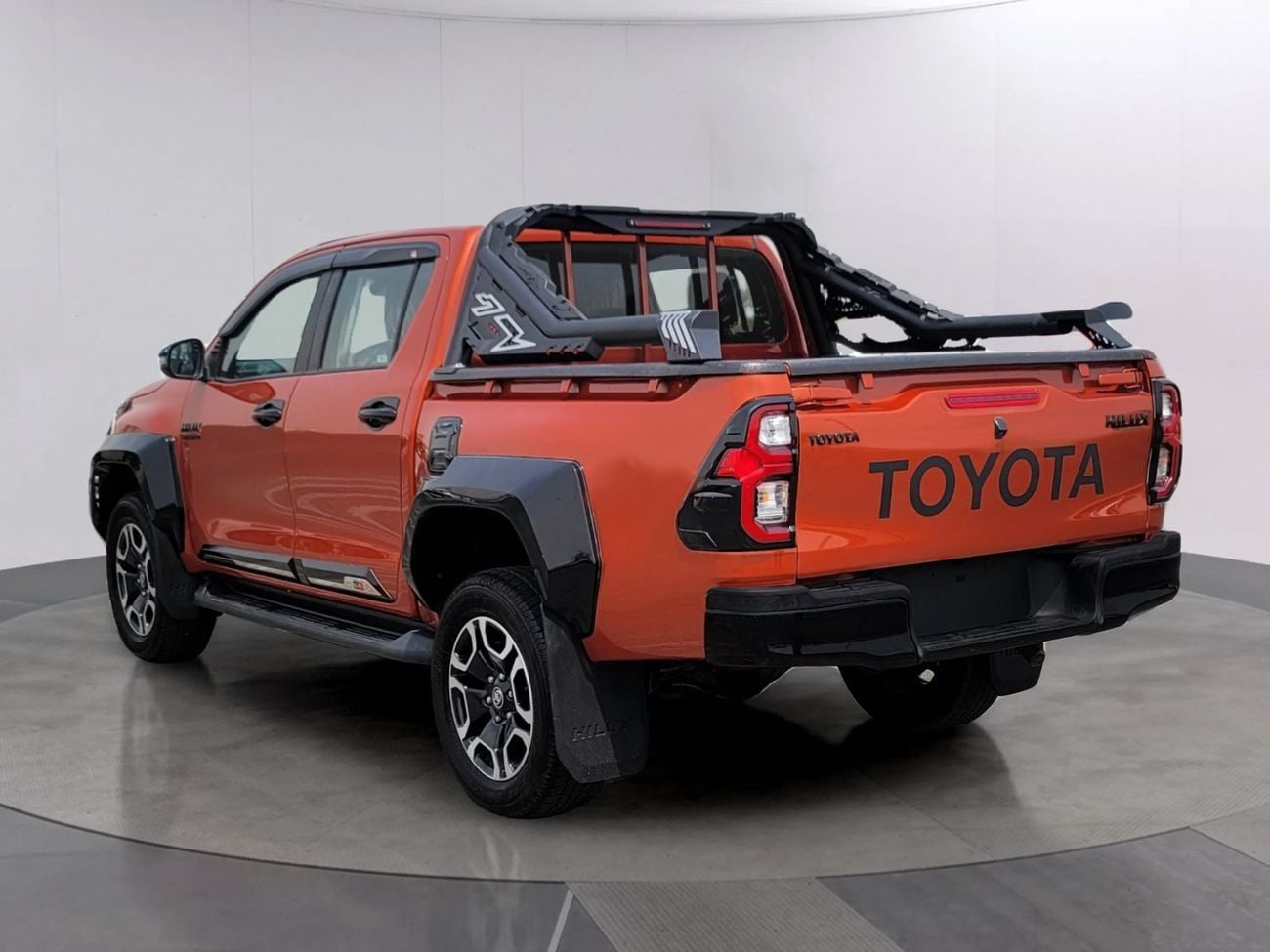 Toyota Hilux 4X4 (2.8L) DIESEL RIGHT HAND (RHD)