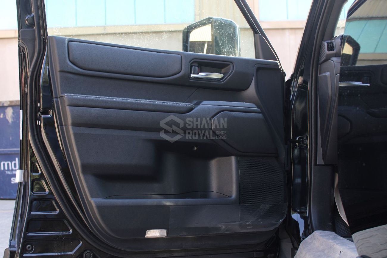 تويوتا برادو LHD 2.4L PETROL ALL ROUNDER-G 4WD AT 7-SEATS 2025MY