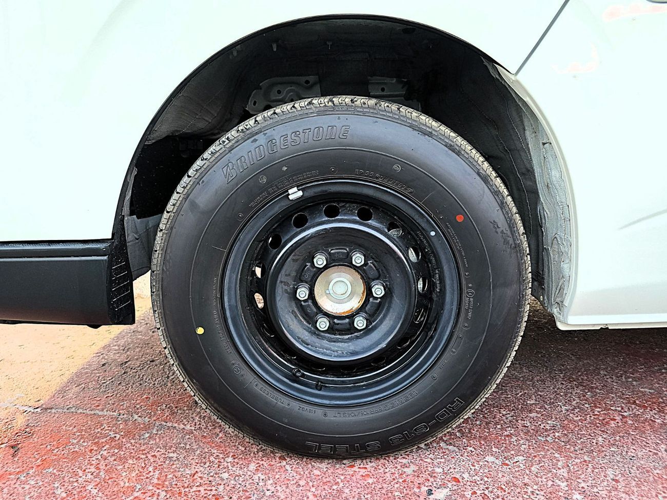 تويوتا هاياس Toyota hiace Cargo std  2.5l diesel M/T 2025 model