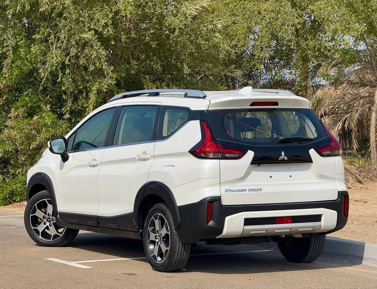 Mitsubishi Xpander Cross MITSUBISHI XPANDER CROSS 2023 1.5L GCC (860/-MONTHLY)