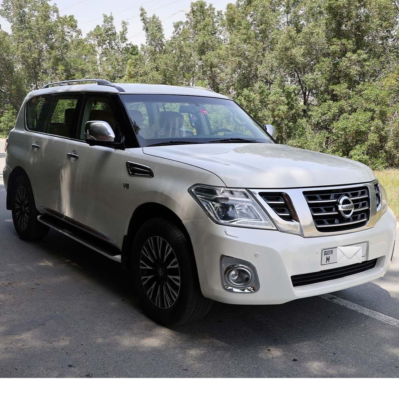 Nissan Patrol SE Platinum Nissan patrol 2015