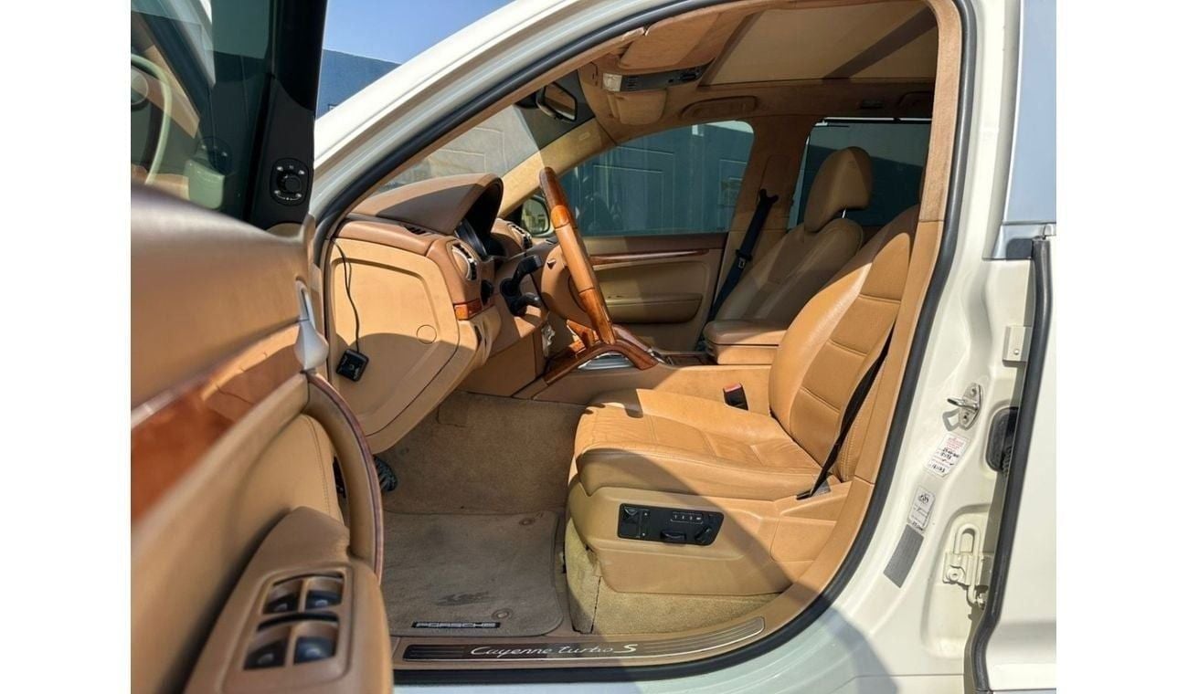 Porsche Cayenne Turbo S | 4.5L V8 6AT (521 HP) | 2006 | GCC Specs | First Owner | Low Mileage