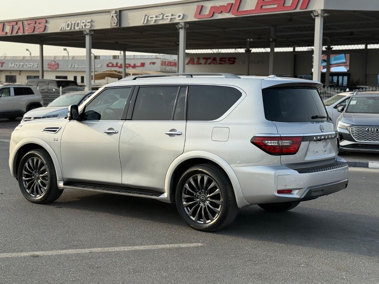 Nissan Armada Platinum Full Option