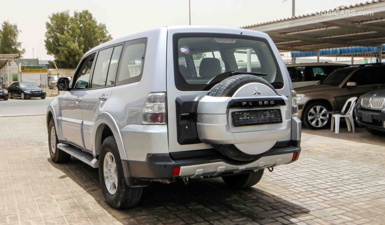 Mitsubishi Pajero GLS V6