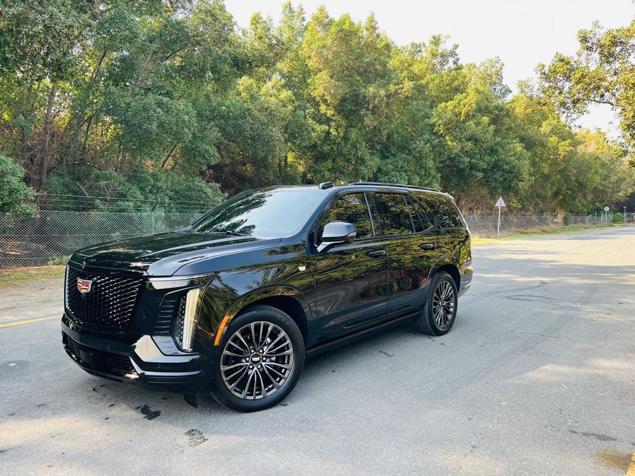 كاديلاك إسكالاد Premium Luxury Platinum 6.2L 4WD